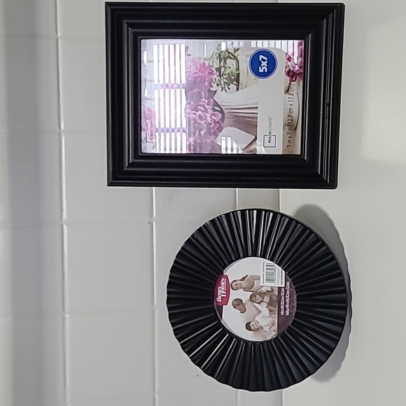 SET OF BLACK PICTURE FRAMES NEW - Picture 6 of 9